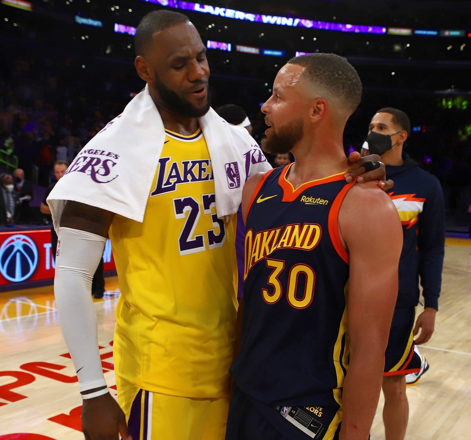 La imagen de Curry con el uniforme de los Lakers que enloqueció a