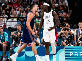 Nikola Jokic festeja una conversión frente a Estados Unidos.