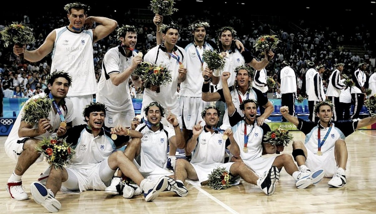 El equipo de Argentina campeón de Atenas 2004.