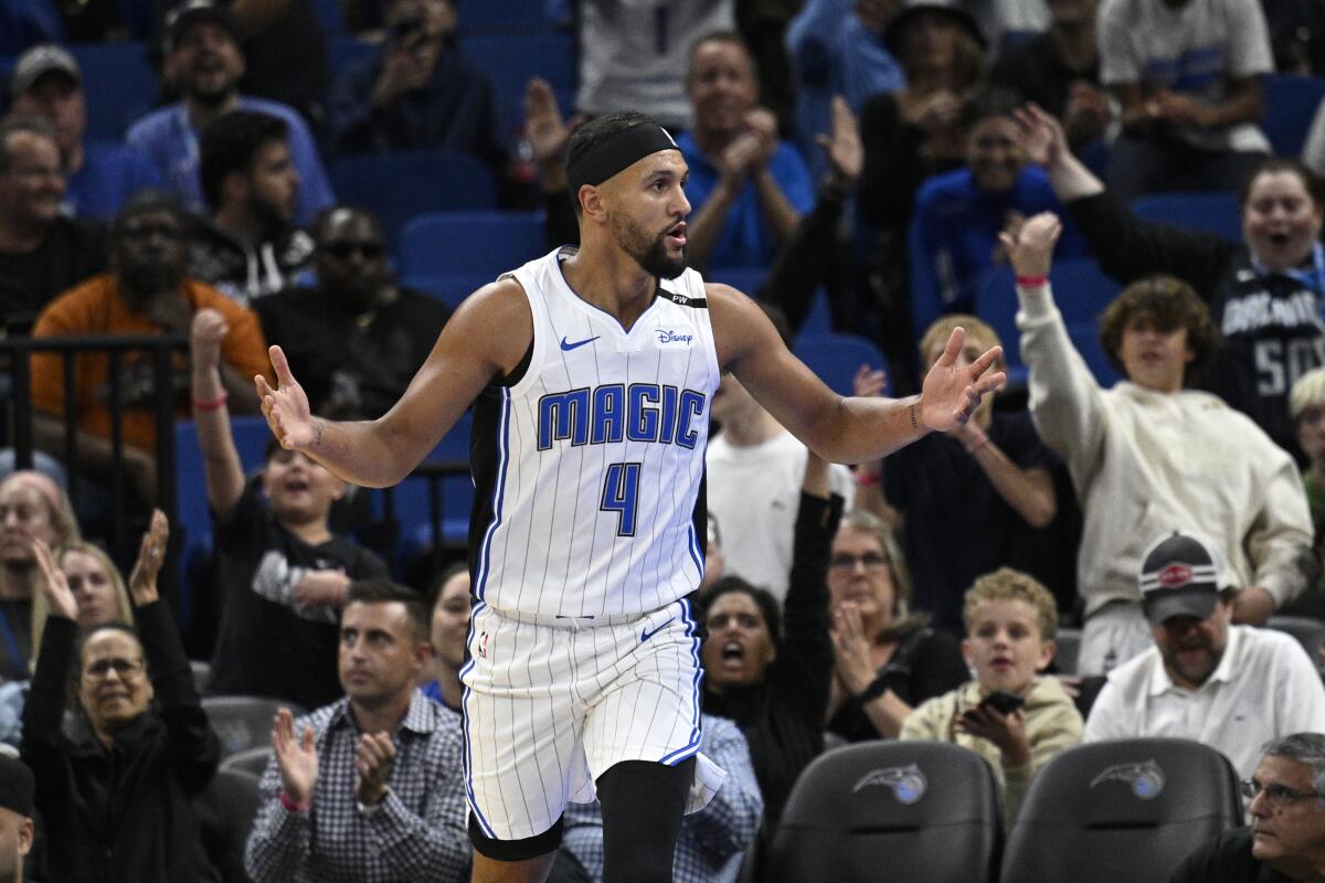 Jalen Suggs aseguró su continuidad en el Magic. Foto: Los Ángeles Times.