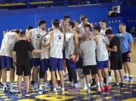 El plantel de Argentina tras el primer entrenamiento.