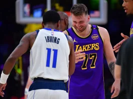 Luka Doncic y Kyrie Irving se saludan tras el primer Lakers-Mavericks como rivales.