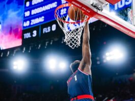 Harden sumó 50 puntos en la victoria de los Clippers.