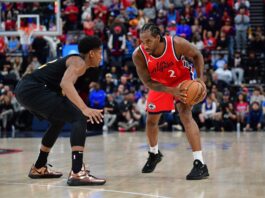 Kawhi Leonard fue la figura de los Clippers en el triunfo a los Cavaliers.