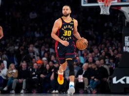 Curry lideró el triunfo en el Madison Square Garden.